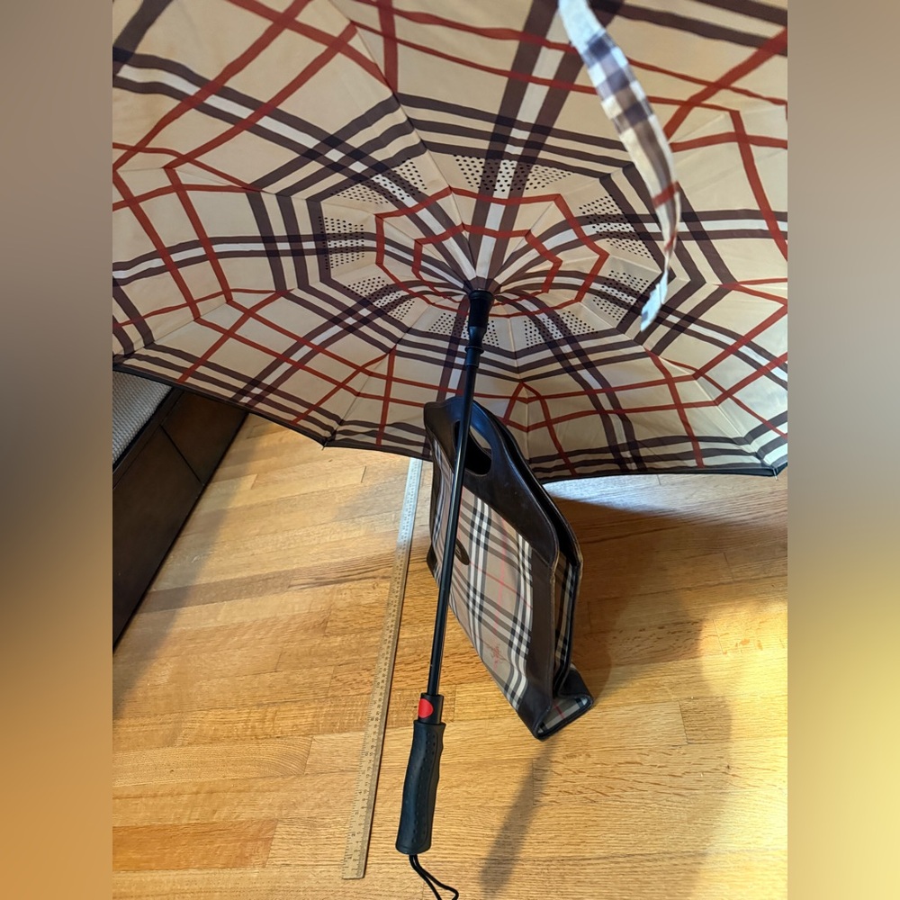 Classic Tan Plaid (inside) and Black (outside) 32"  umbrella